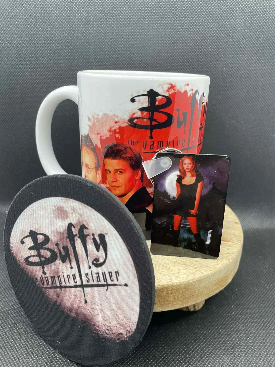 🎁 Conjunto de Caneca – Caneca + Chaveiro + Sousplat – Buffy contra os Vampiros – photo 2